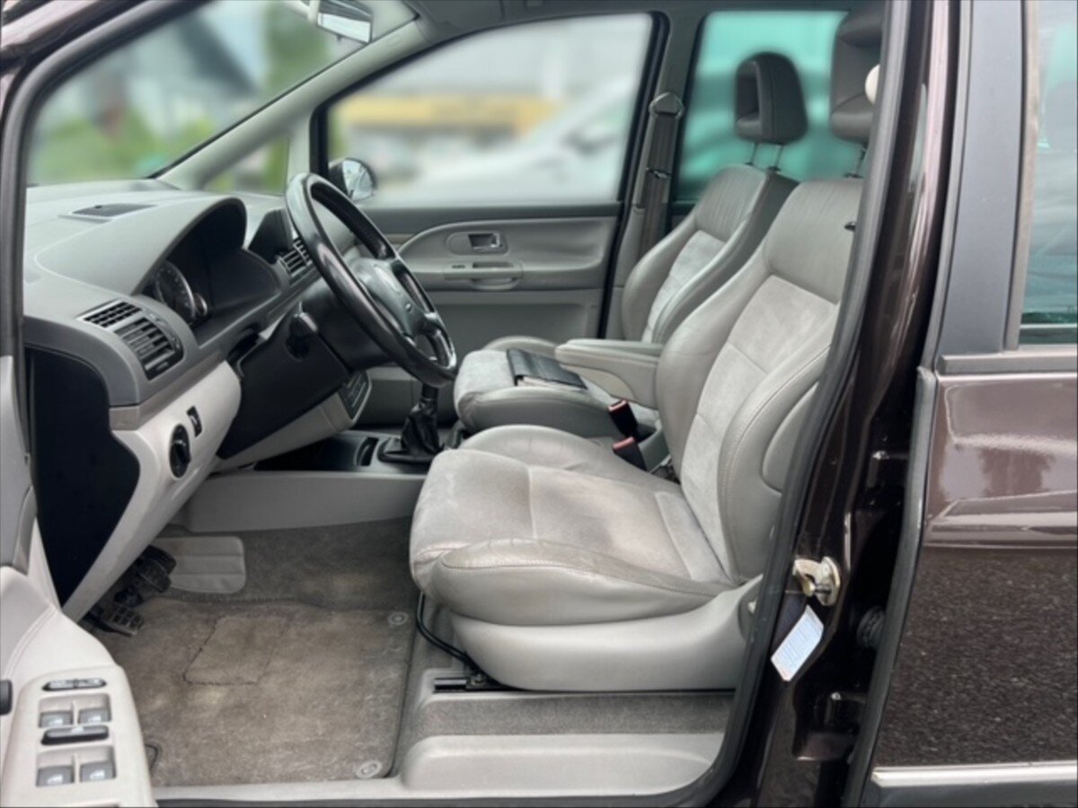 Volkswagen Sharan Kombi 2,8 l 150 kw