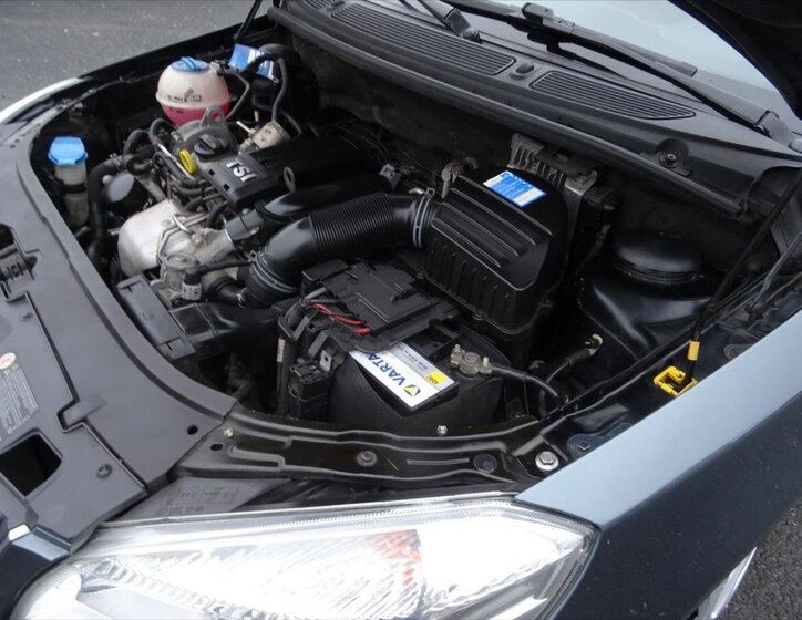 Škoda Roomster MPV 1,2 l 63 kw