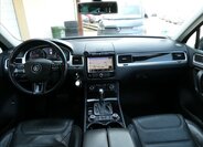 Volkswagen Touareg SUV / Terénní 3,0 l 180 kw