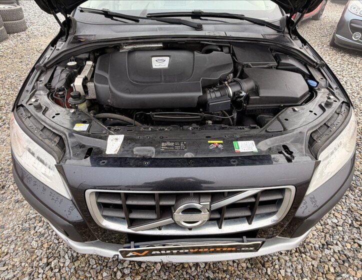 Volvo XC70 Kombi 2,4 l 151 kw