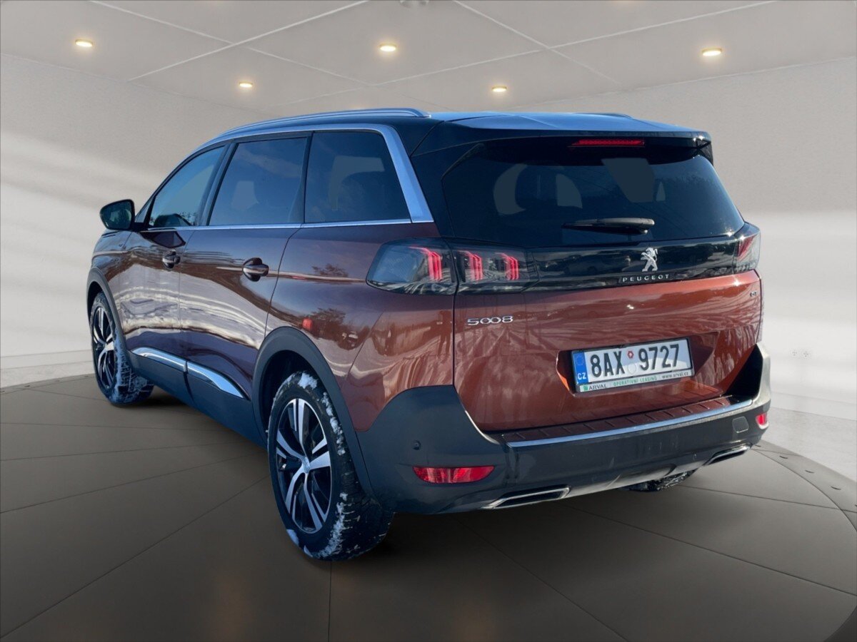 Peugeot 5008 SUV 2,0 l 130 kw