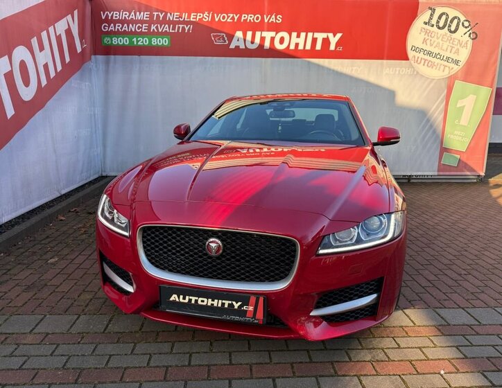 Jaguar XF 2