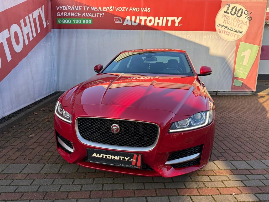 Jaguar XF