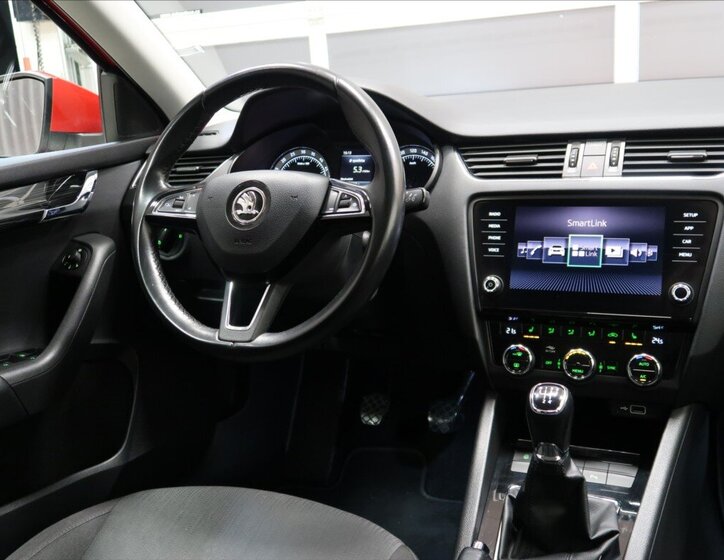 Škoda Octavia Liftback 1,6 l 85 kw