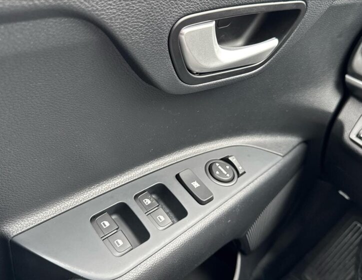 KIA Stonic Hatchback 1,2 l 57 kw