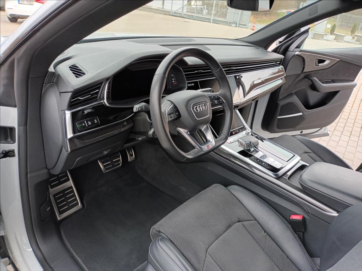 Audi SQ8 SUV / Terénní 4,0 l 320 kw