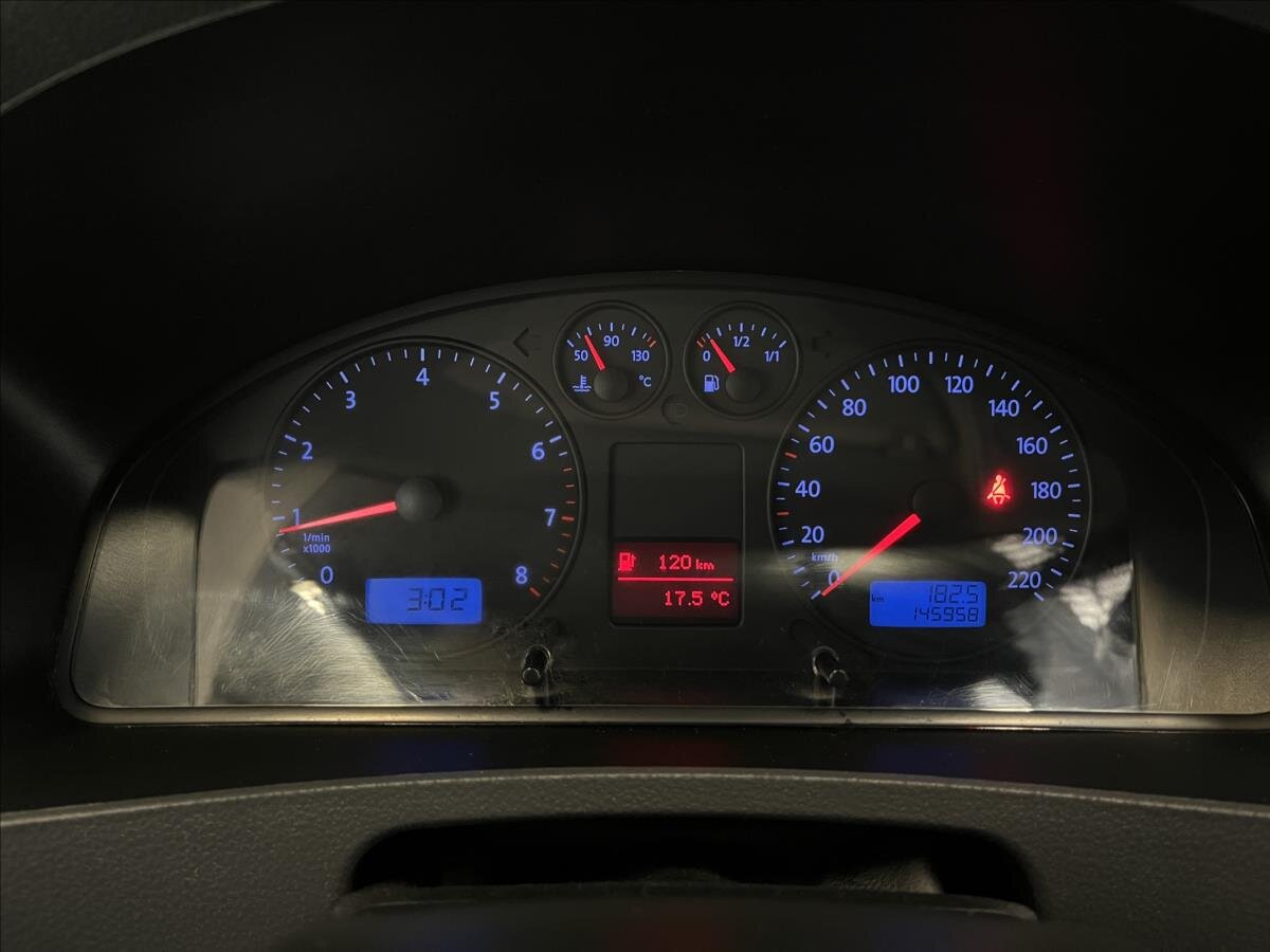 Volkswagen Caravelle Kombi 2,0 l 85 kw