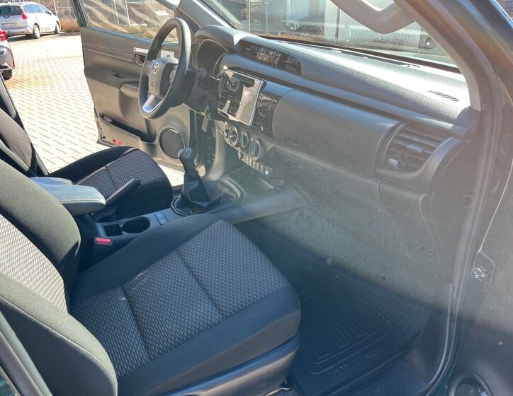 Toyota Hilux Pick-up 2,4 l 110 kw
