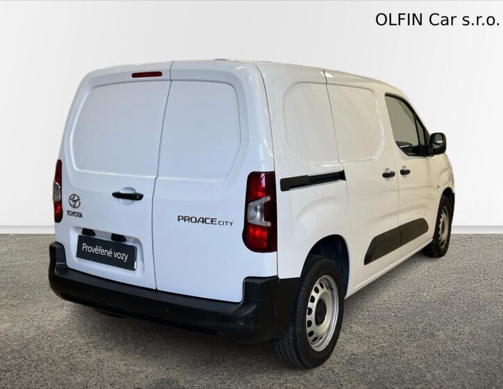 Toyota ProAce Skříň 1,5 l 75 kw