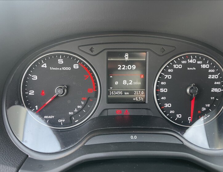 Audi Q2 SUV / Terénní 1,5 l 110 kw