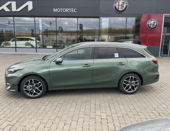 KIA Ceed 4