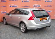 Volvo V60 5