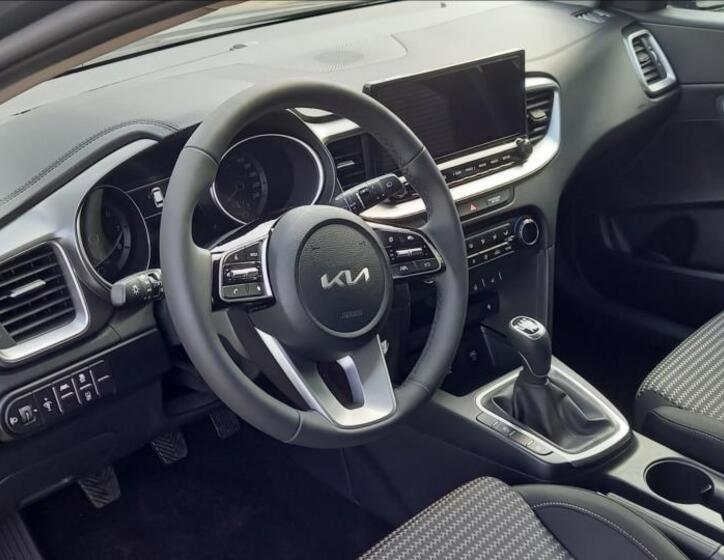 KIA Ceed 9