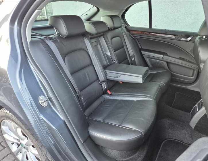 Škoda Superb Sedan / Limuzína 2,0 l 125 kw