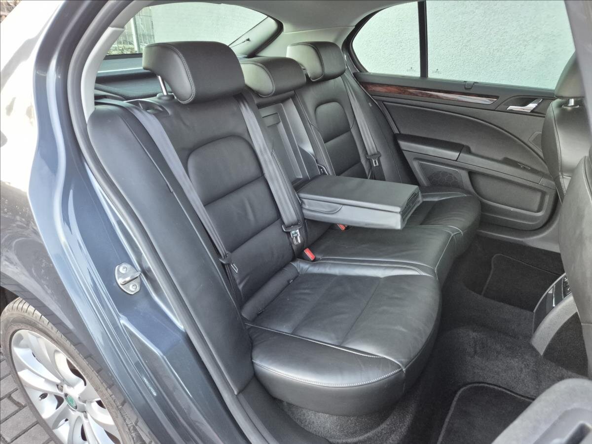 Škoda Superb Sedan / Limuzína 2,0 l 125 kw