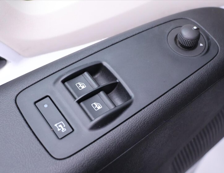 Peugeot Boxer Skříň 2,2 l 121 kw