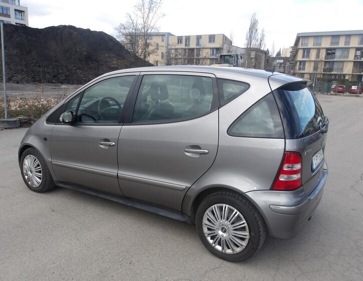 Mercedes-Benz Třídy A Hatchback 1,6 l 75 kw