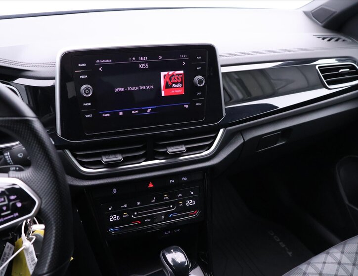 Volkswagen T-Roc SUV / Terénní 2,0 l 110 kw