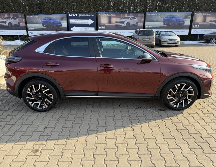 KIA XCeed CUV 1,6 l 110 kw