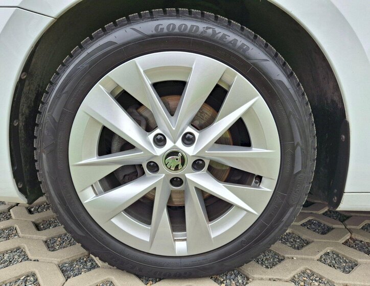 Škoda Octavia Kombi 2,0 l 85 kw