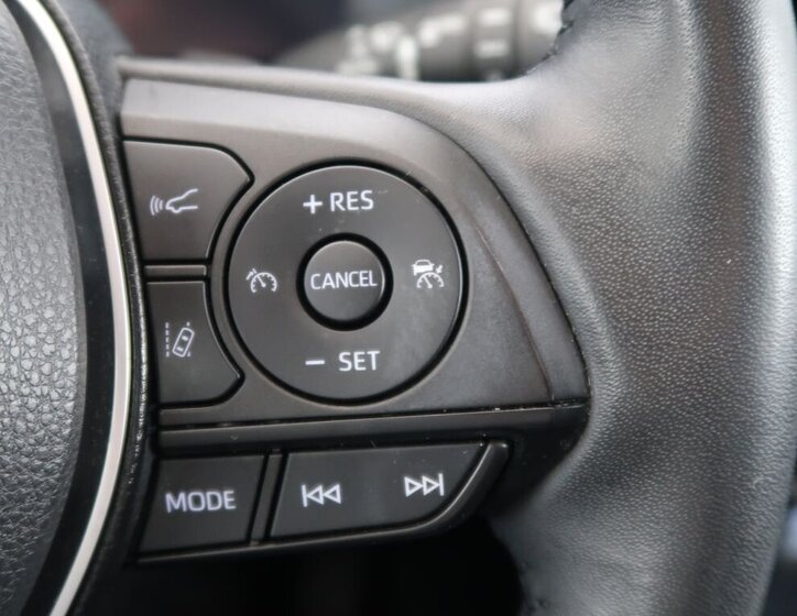 Toyota RAV4 Kombi 2,5 l 131 kw