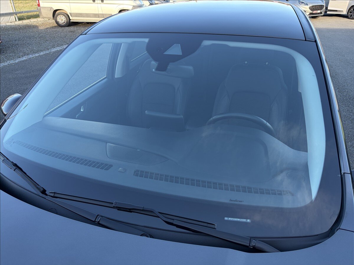 Ford Kuga SUV / Terénní 2,5 l 165 kw