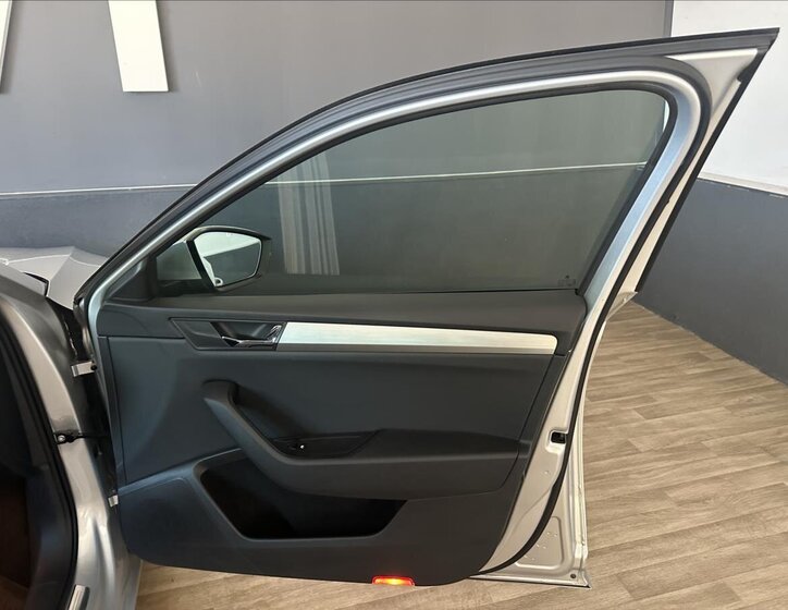 Škoda Superb Kombi 2,0 l 110 kw