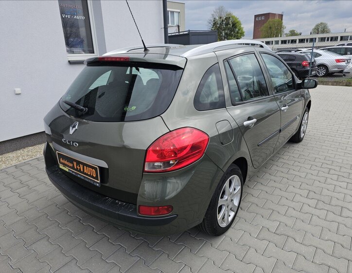 Renault Clio Kombi 1,1 l 55 kw