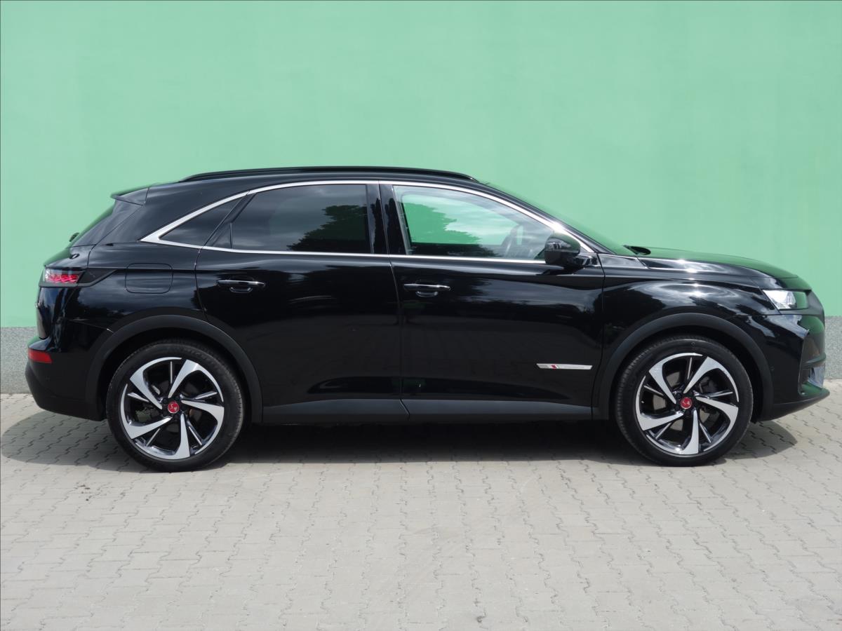 DS Automobiles DS7 Crossback