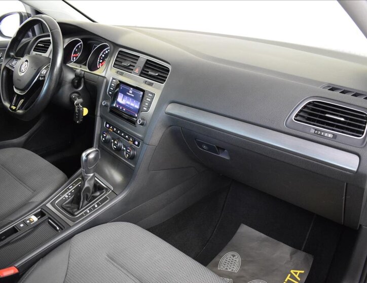 Volkswagen Golf Hatchback 1,4 l 90 kw