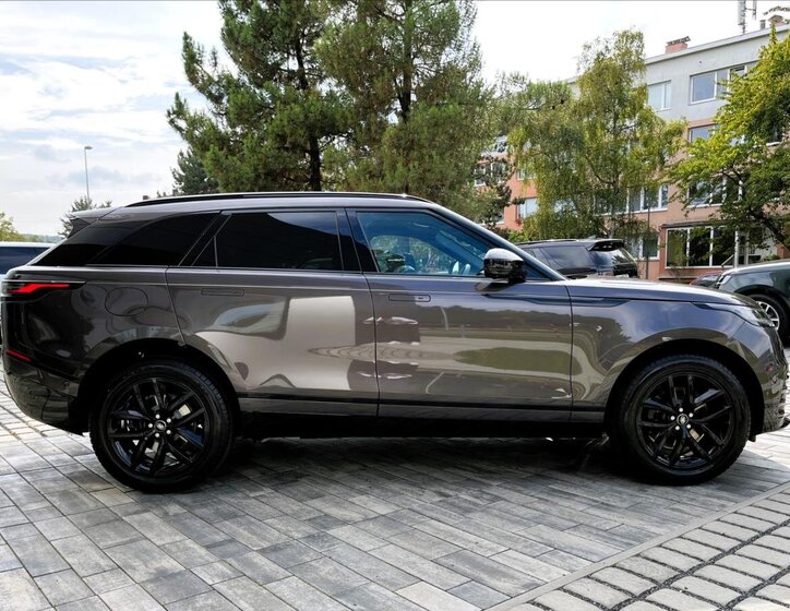 Land Rover Range Rover Velar SUV / Terénní 2,0 l 150 kw