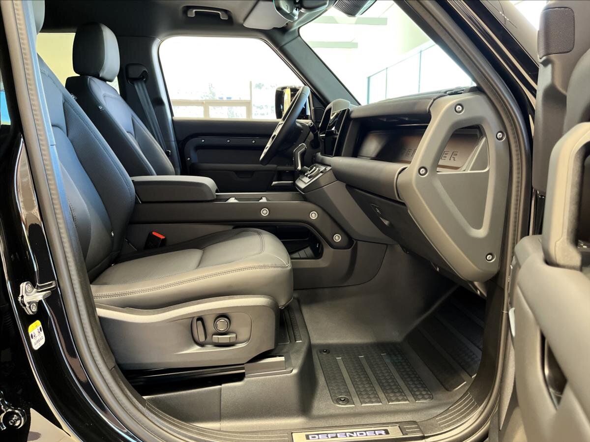 Land Rover Defender SUV / Terénní 5,0 l 313 kw