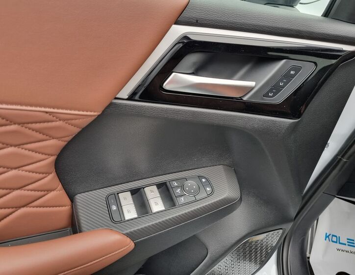 Mitsubishi Outlander 14