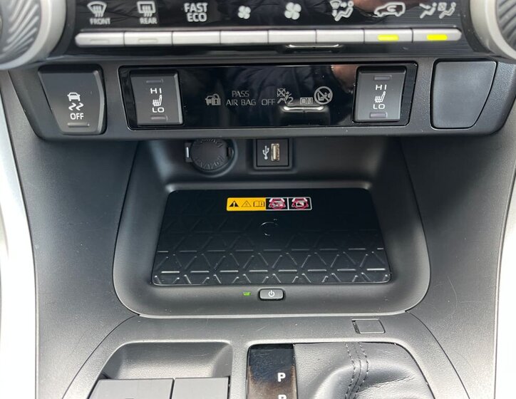 Toyota RAV4 SUV / Terénní 2,5 l 131 kw