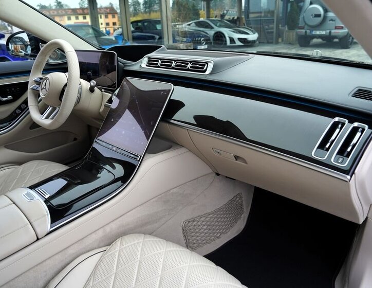 Mercedes-Benz Třídy S Sedan / Limuzína 3,0 l 320 kw