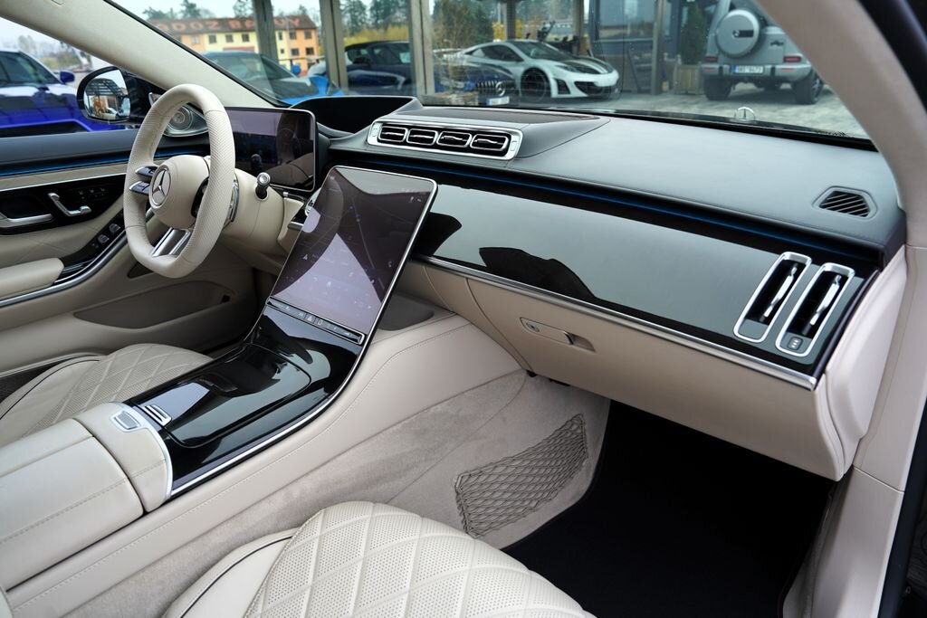 Mercedes-Benz Třídy S Sedan / Limuzína 3,0 l 320 kw