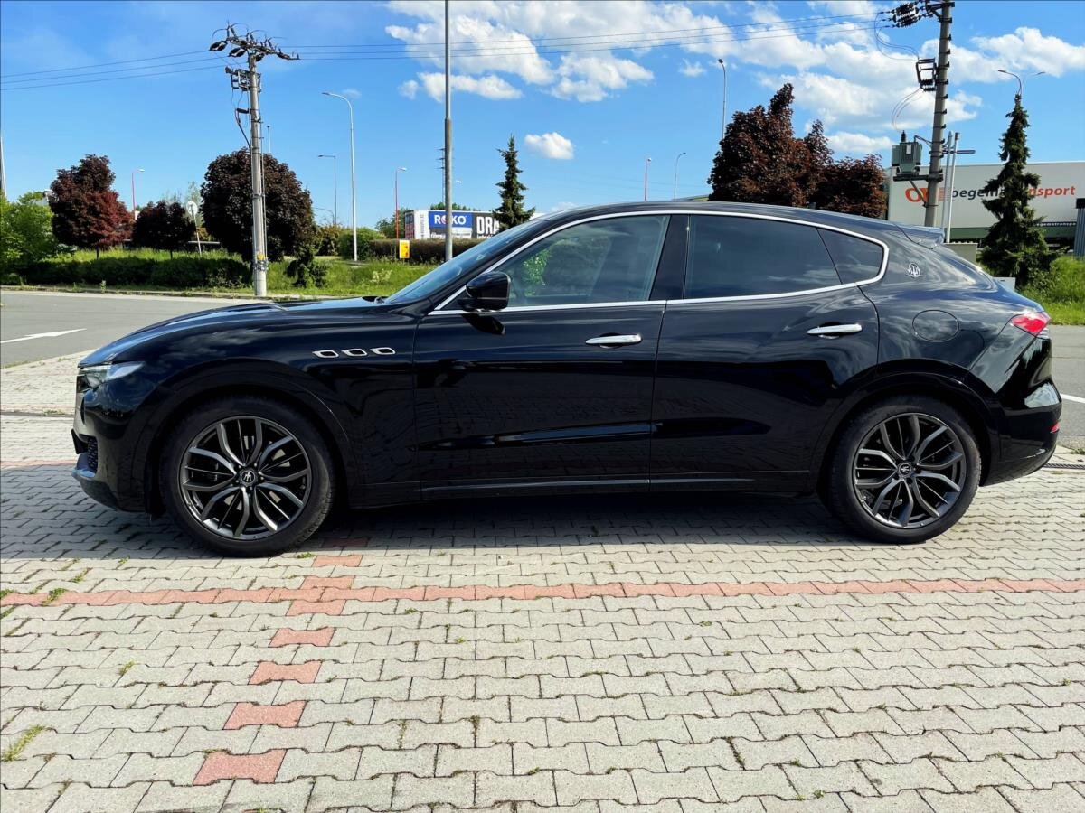 Maserati Levante SUV / Terénní 3,0 l 257 kw