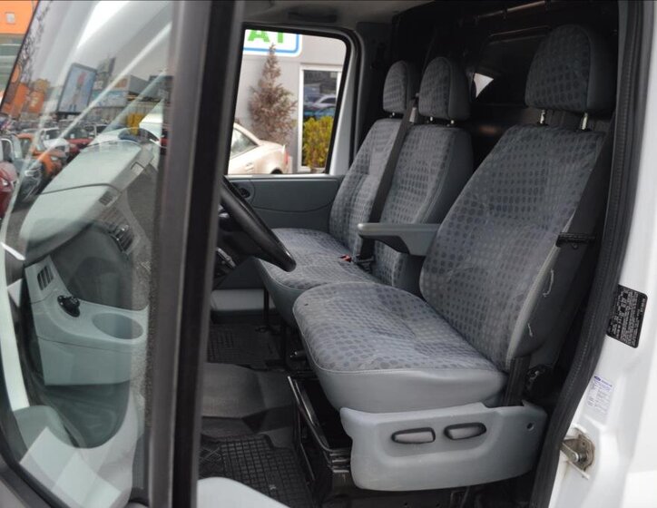 Ford Transit Skříň 2,2 l 85 kw