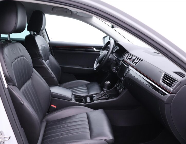 Škoda Superb Kombi 2,0 l 206 kw