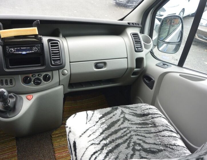 Renault Trafic 15