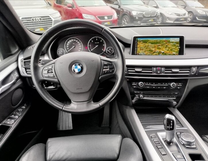 BMW X5 SUV / Terénní 3,0 l 190 kw