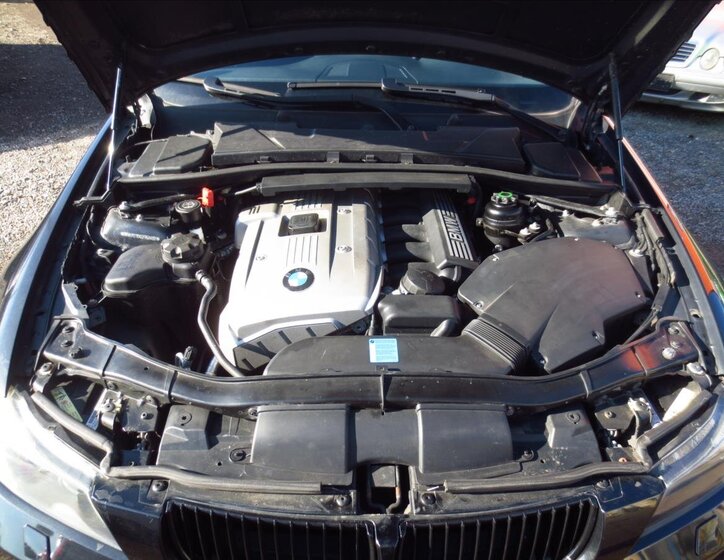 BMW Řada 3 Kombi 2,5 l 160 kw