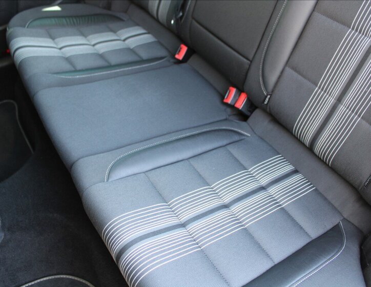 Volkswagen Golf Kombi 2,0 l 103 kw