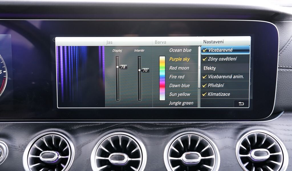 Mercedes-Benz Třídy E Kupé 2,0 l 180 kw