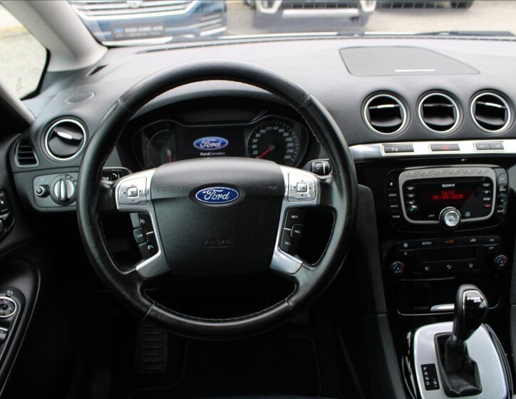 Ford S-MAX MPV 2,0 l 120 kw