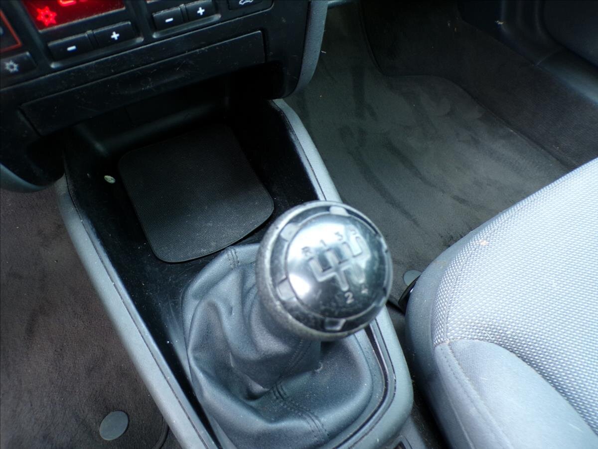 Audi A3 Hatchback 1,6 l 74 kw