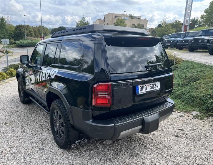 Toyota Land Cruiser 5