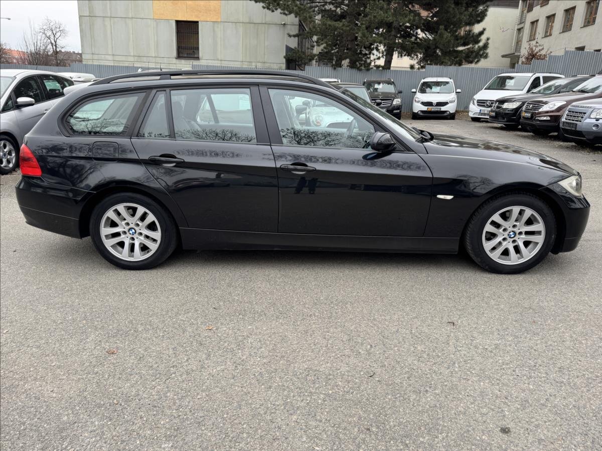 BMW Řada 3 Kombi 2,0 l 120 kw
