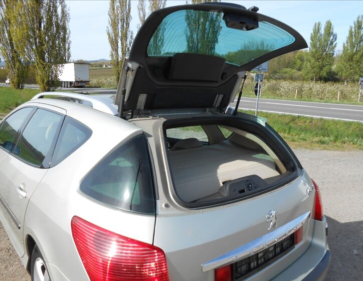 Peugeot 407 Kombi 2,2 l 120 kw