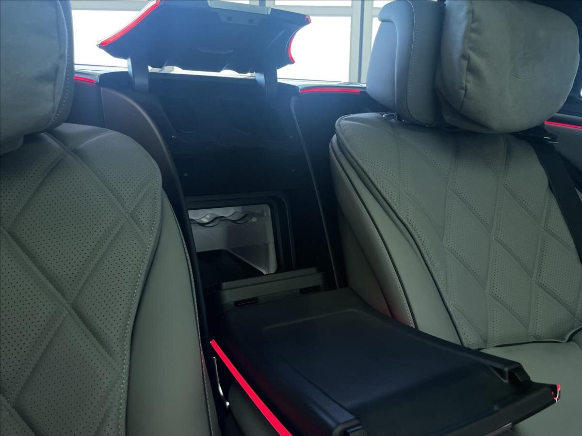 Mercedes-Benz Třídy S Ostatní 6,0 l 450 kw